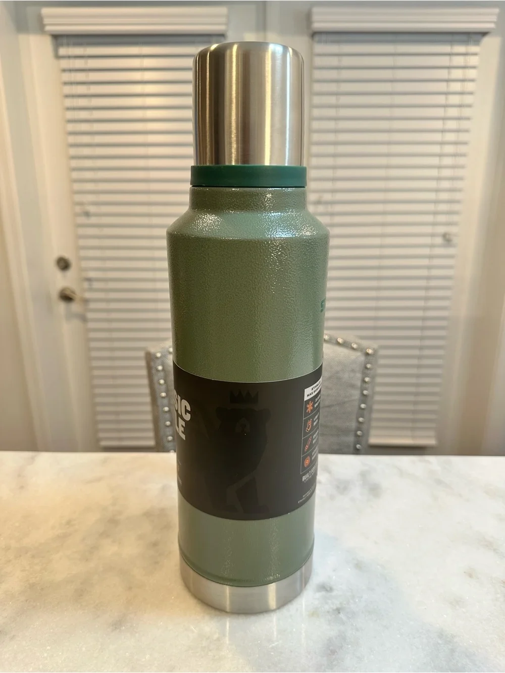 Stanley The Legendary Classic Bottle – Vacuum Insulated Stainless Steel - 2QT - Picture 5 of 12